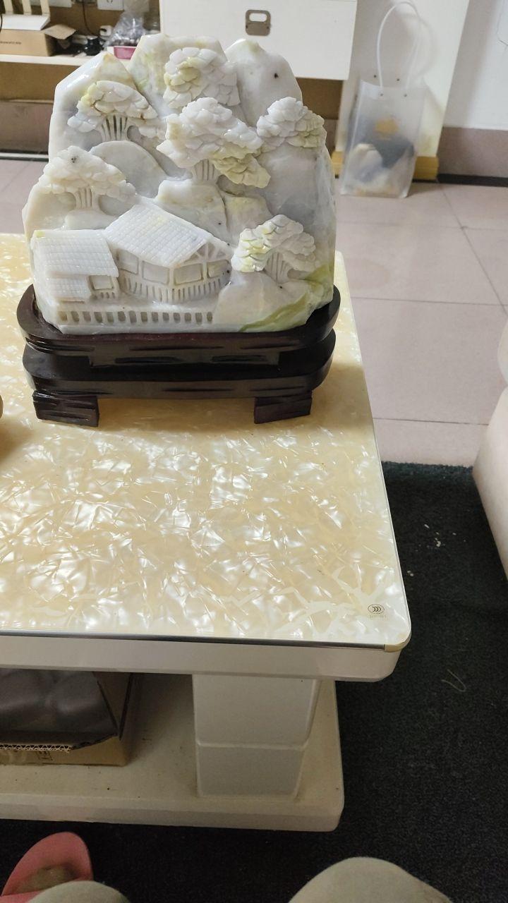 《玉雕山水山子摆件》
