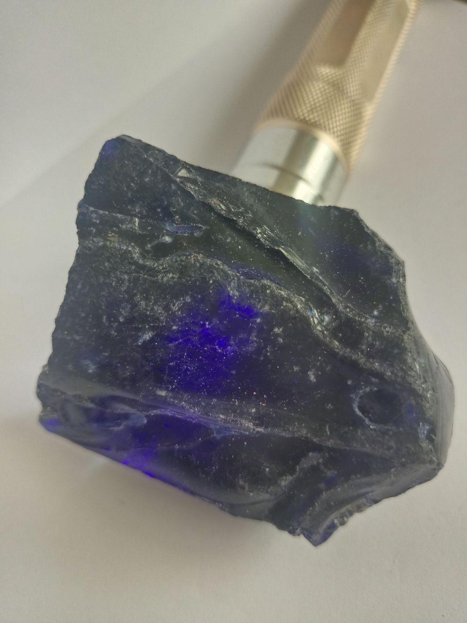 蓝色玻璃陨石