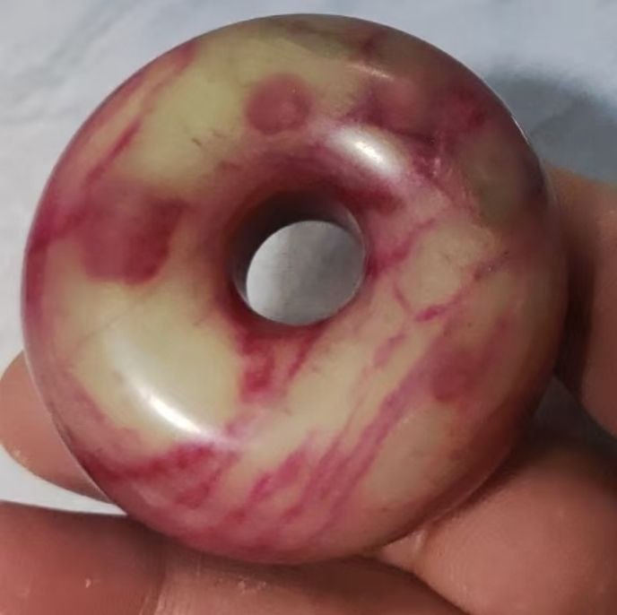 红白纹玉石