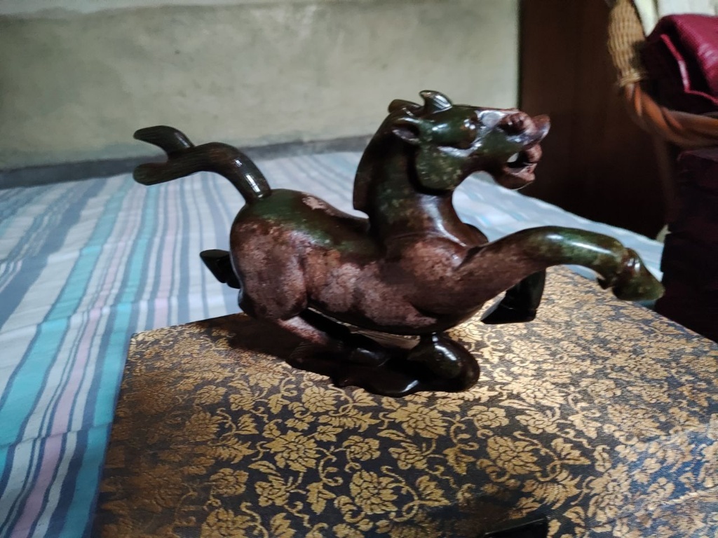 青玉马踏飞燕