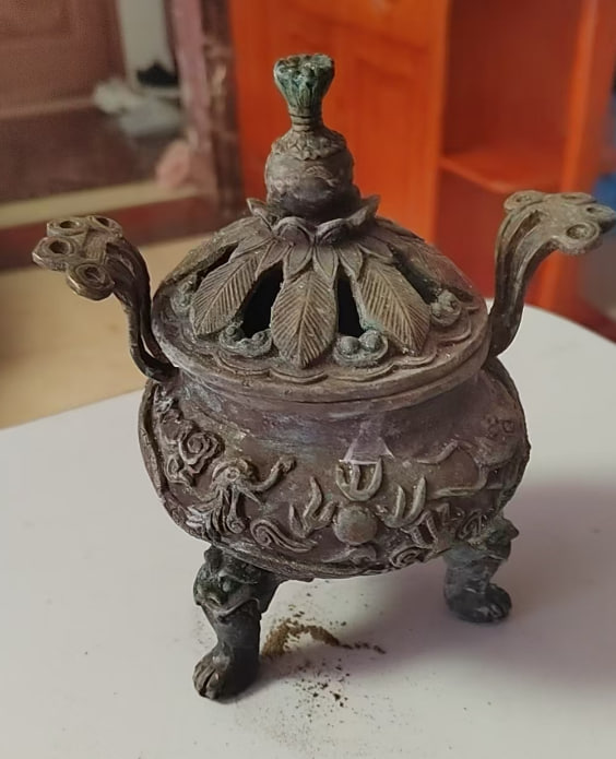 铜香炉
